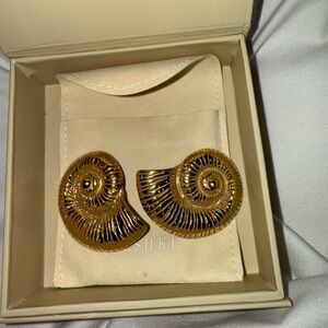 MESHKI Siren Shell Earrings - Gold